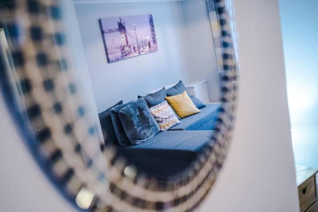 Anfield House 2 Bedroom 2 Mins From Anfield Stadium Sleeps 7 Liverpool Bagian luar foto