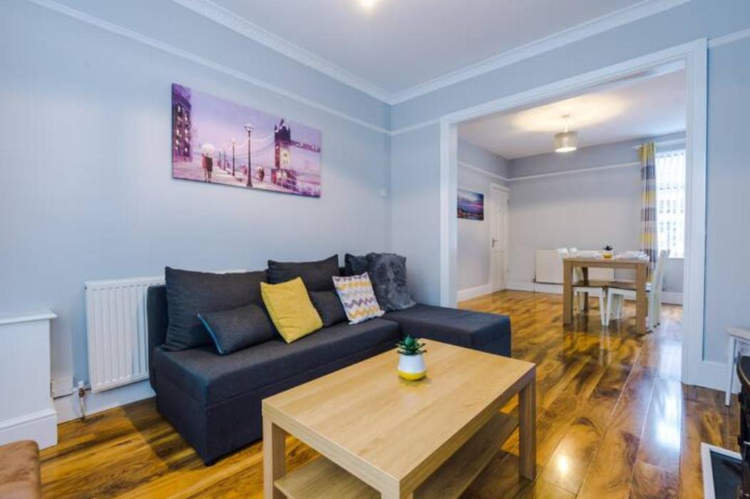 Anfield House 2 Bedroom 2 Mins From Anfield Stadium Sleeps 7 Liverpool Bagian luar foto